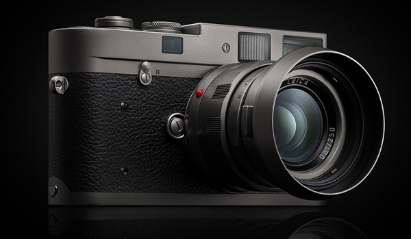 Leica-M-A-Titan-limited-edition-film-camera-with-APO-Summicron-M-50mm-f2-ASPH-lens1