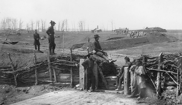 fortifications-Confederate-soldiers-photograph-Union-Virginia-Manassas-March-1862
